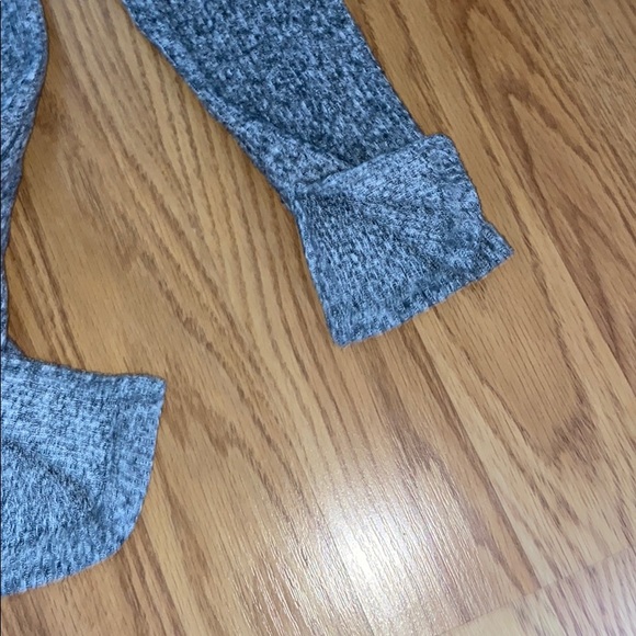 Aerie oversized turtle neck - Picture 3 of 4